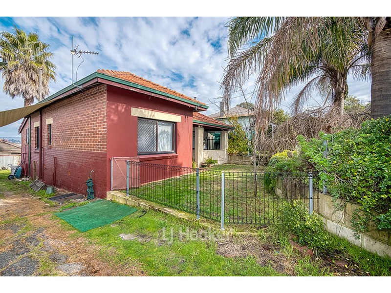 109 Deakin Street, Collie WA 6225