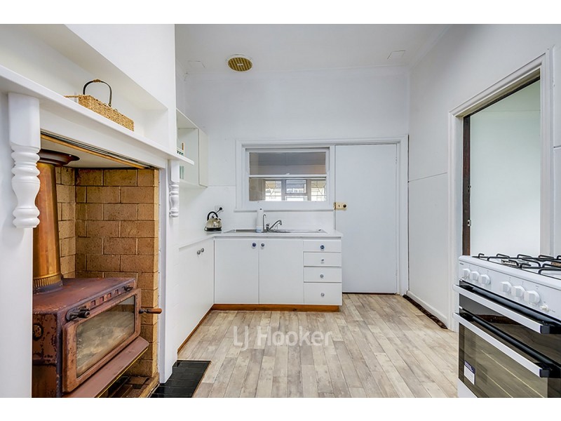 109 Deakin Street, Collie WA 6225