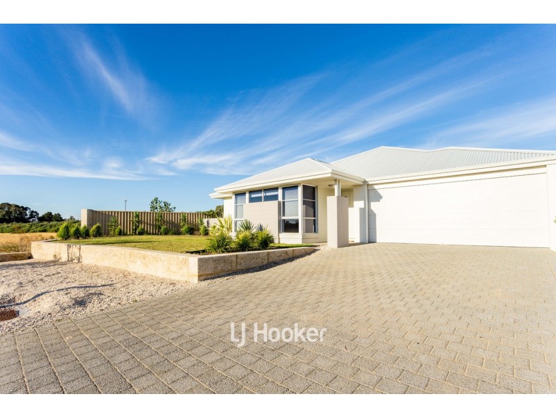 22 Hazelgrove Crescent, Millbridge WA 6232