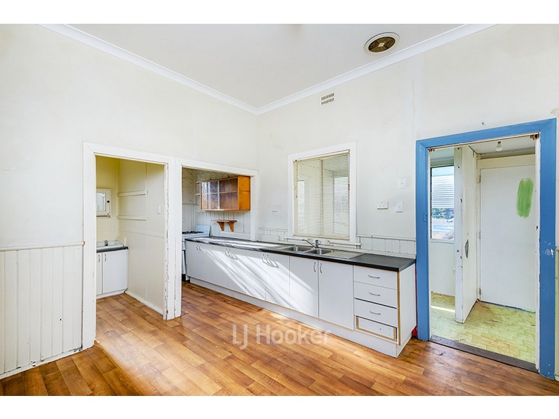 16 Bucktin Street, Collie WA 6225