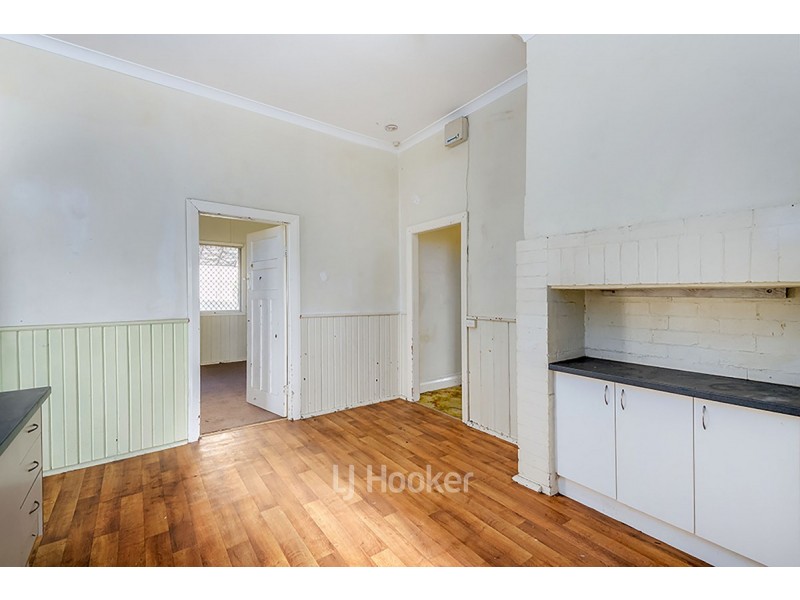 16 Bucktin Street, Collie WA 6225