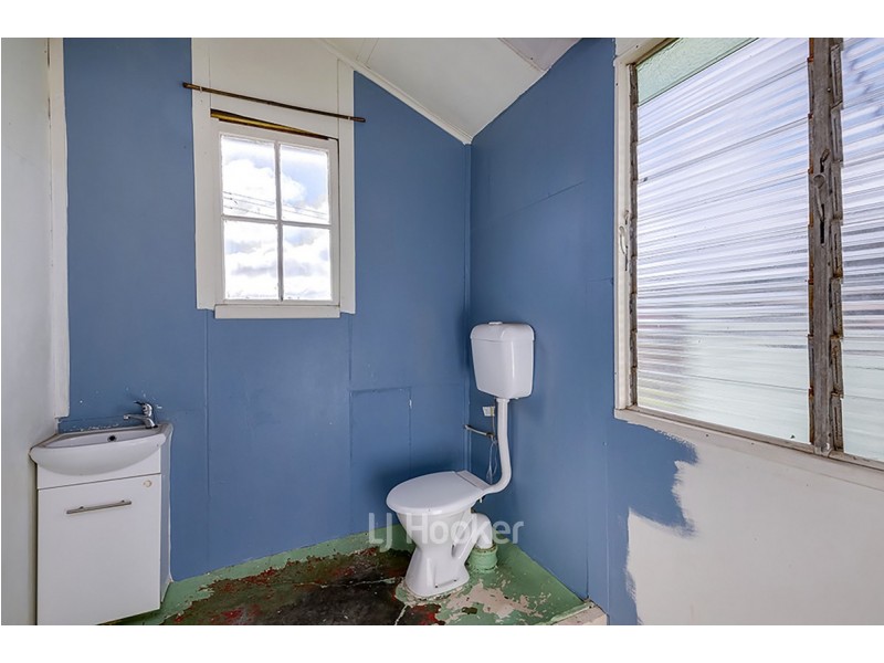 16 Bucktin Street, Collie WA 6225