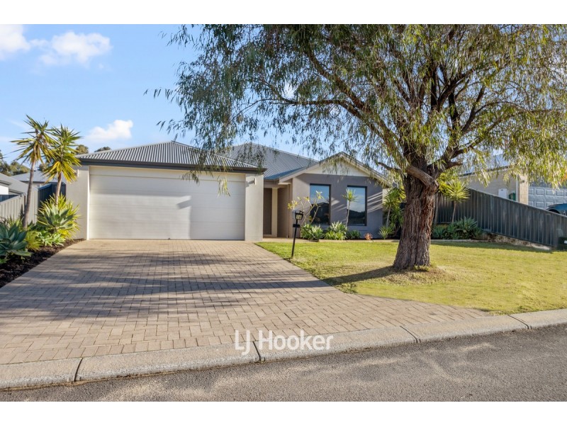 16 Merton Avenue, College Grove WA 6230