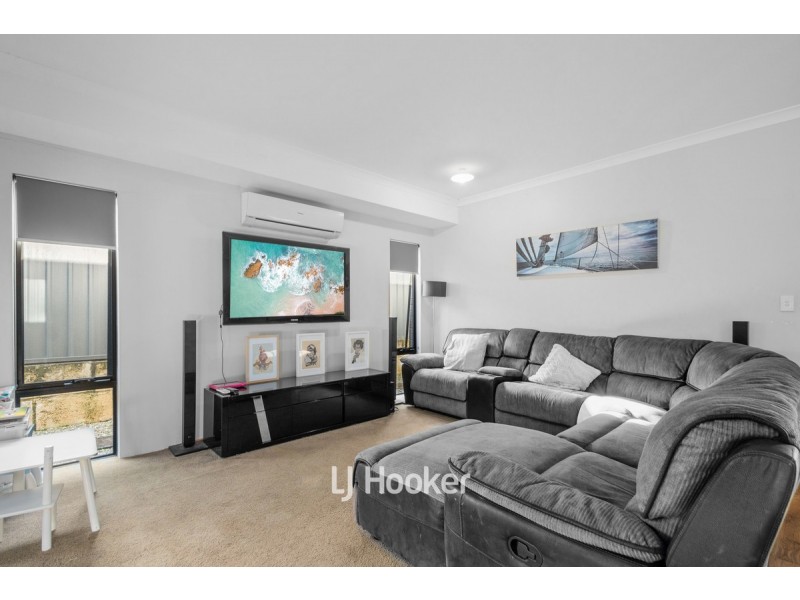 16 Merton Avenue, College Grove WA 6230