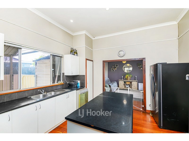 68 Deakin Street, Collie WA 6225