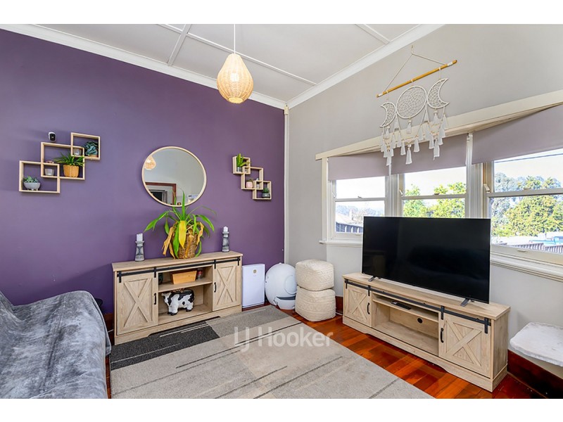 68 Deakin Street, Collie WA 6225