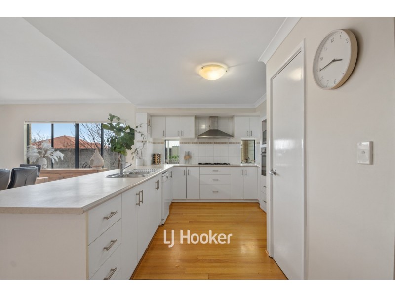 5 Sapphire Road, Dalyellup WA 6230