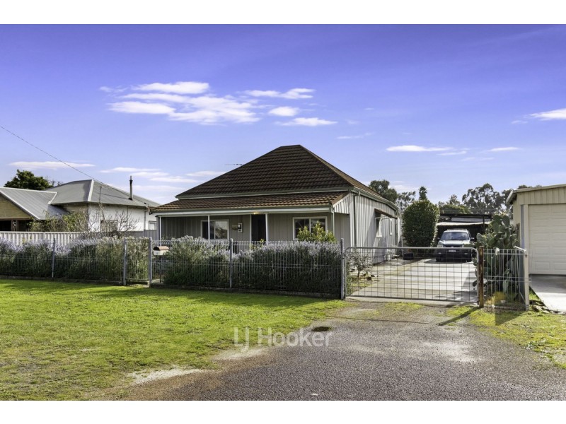 50 Raymond Street, Collie WA 6225