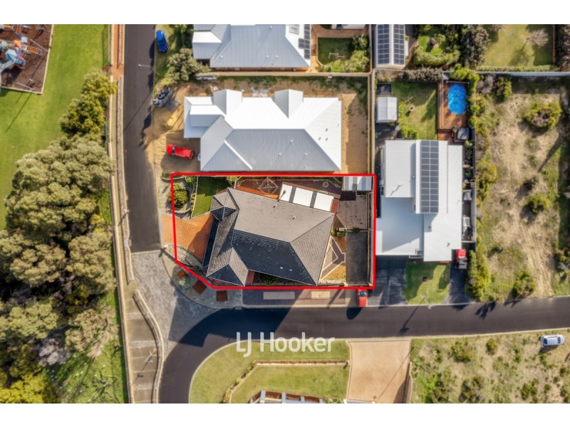7 Agra Way, Dalyellup WA 6230