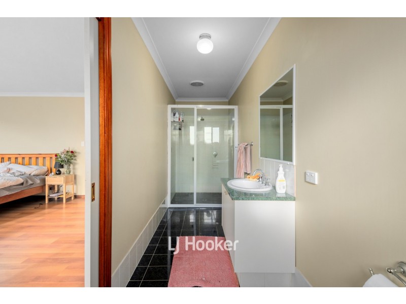 7 Agra Way, Dalyellup WA 6230