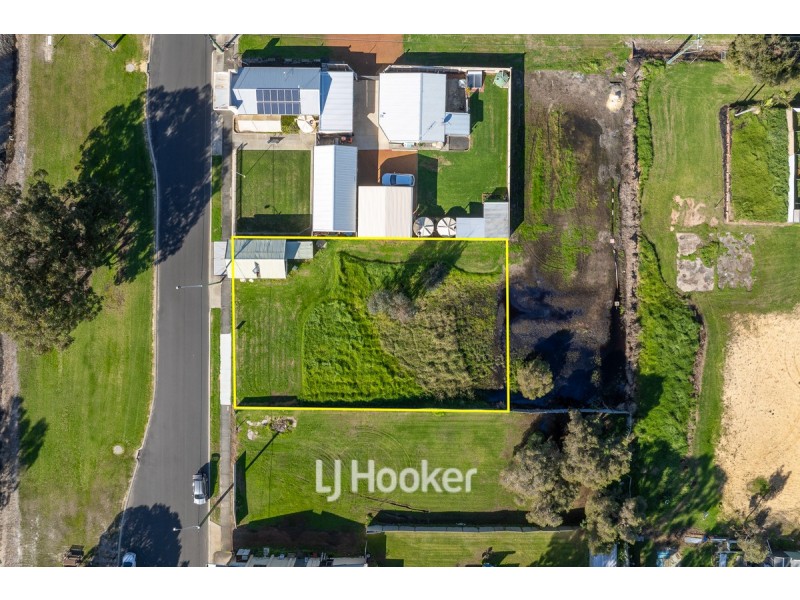 35 Station Street, Yarloop WA 6218