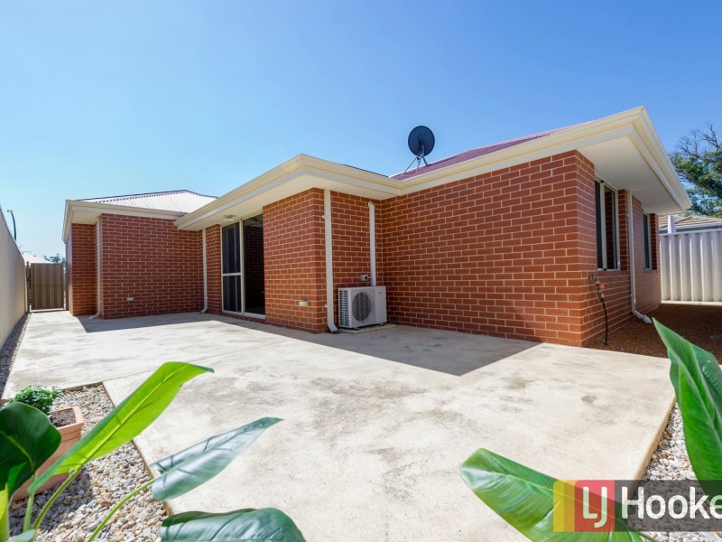 18 Murtin Road, Dalyellup WA 6230
