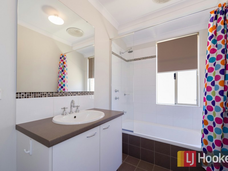 18 Murtin Road, Dalyellup WA 6230