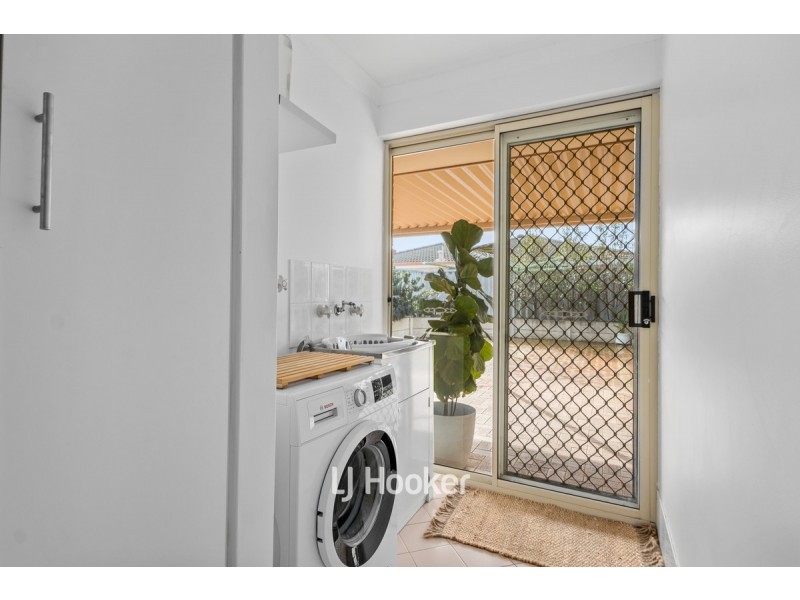 16 Raglan Street, Carey Park WA 6230