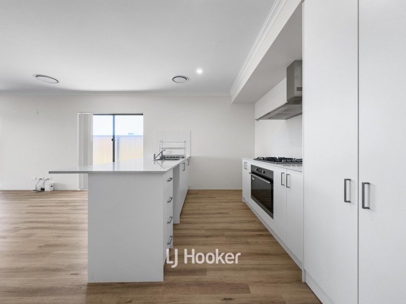 38 Carnelian Avenue, Australind WA 6233