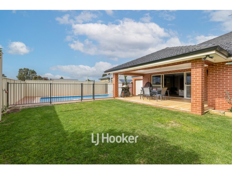 48 Sandpiper Parade, Australind WA 6233