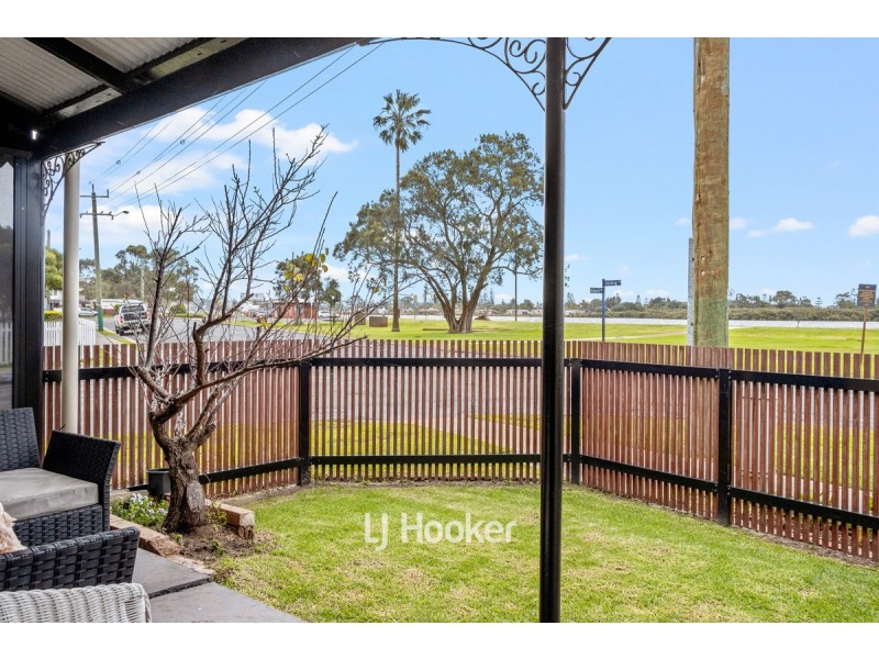 111 Stirling Street, East Bunbury WA 6230