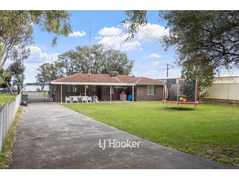 371 Old Coast Road, Australind WA 6233