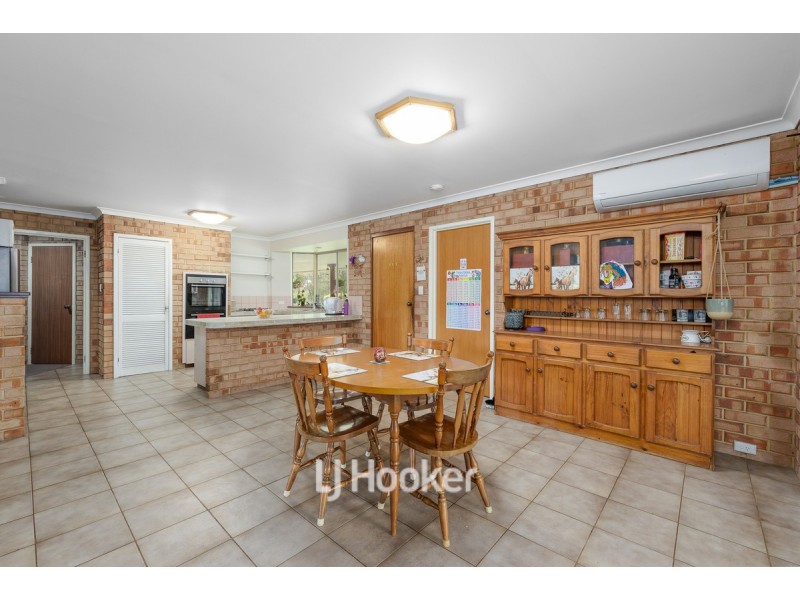 6 O’Neil Grove, Dardanup West WA 6236