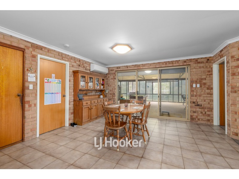 6 O’Neil Grove, Dardanup West WA 6236