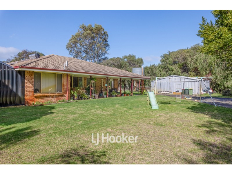 6 O’Neil Grove, Dardanup West WA 6236