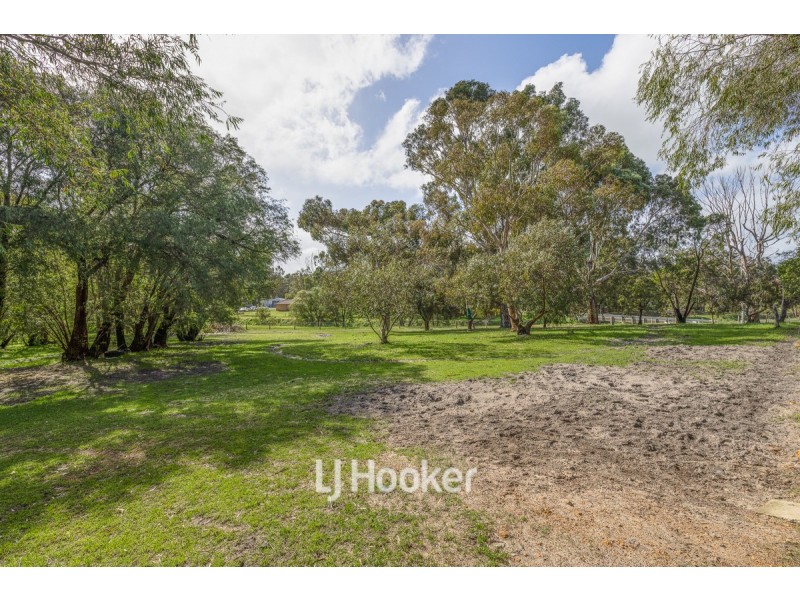 6 O’Neil Grove, Dardanup West WA 6236