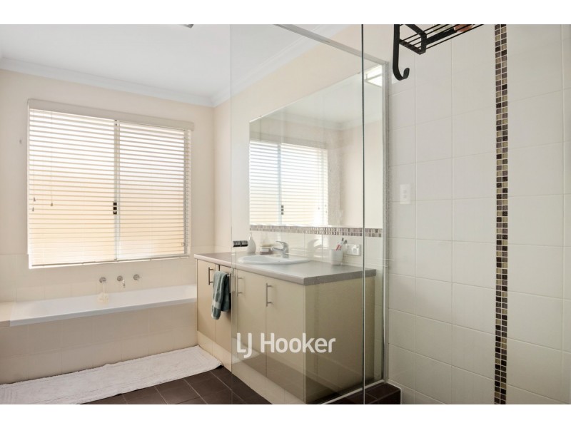 10 Abercrombie Way, Millbridge WA 6232