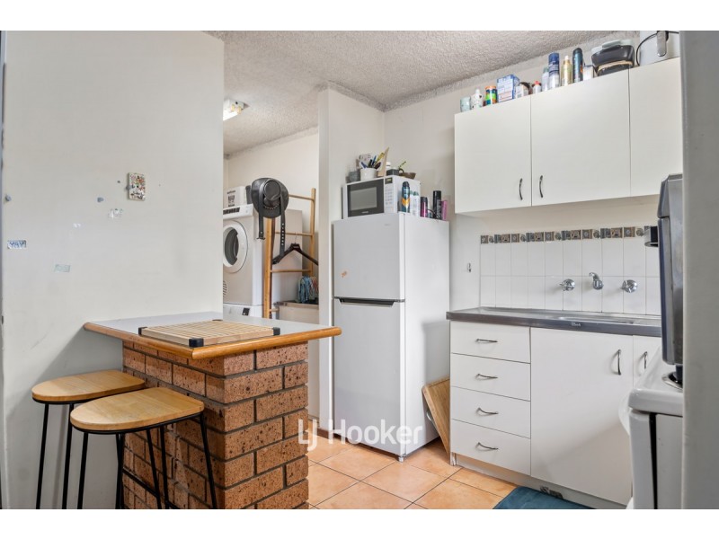 10/4 Braund Street, Bunbury WA 6230