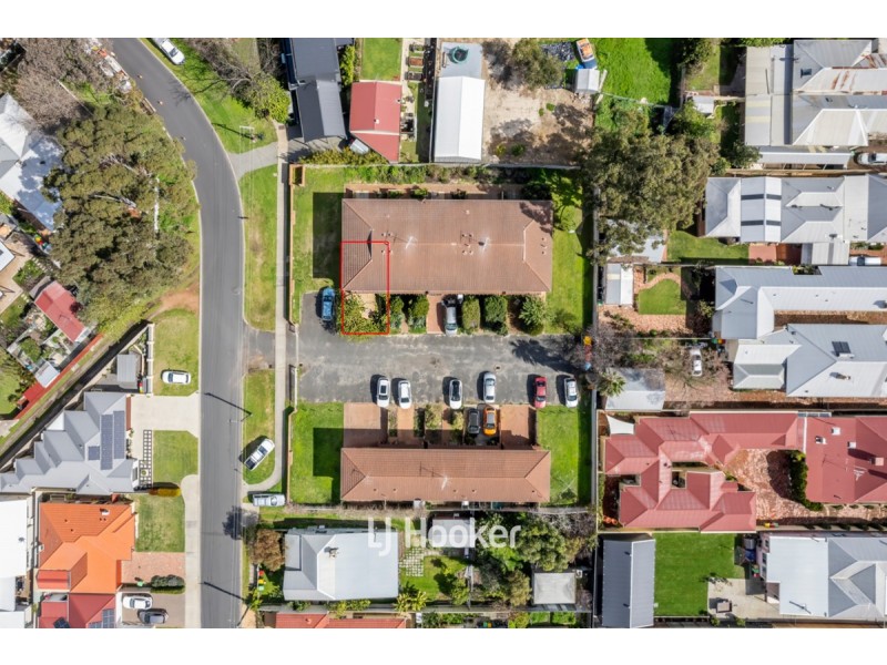 10/4 Braund Street, Bunbury WA 6230