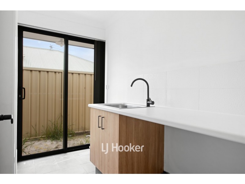 6/2 West Road, Capel WA 6271