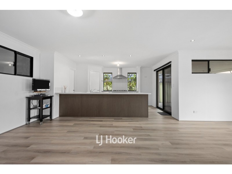 16 Longbow Approach, Dalyellup WA 6230