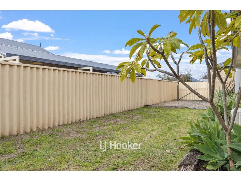 16 Longbow Approach, Dalyellup WA 6230
