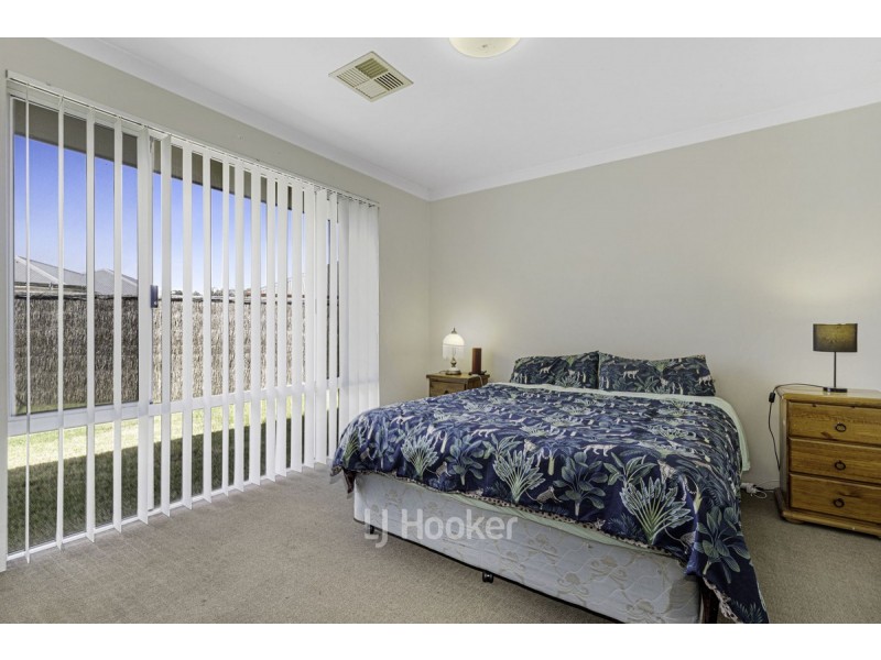 12 Dravite Way, Dalyellup WA 6230