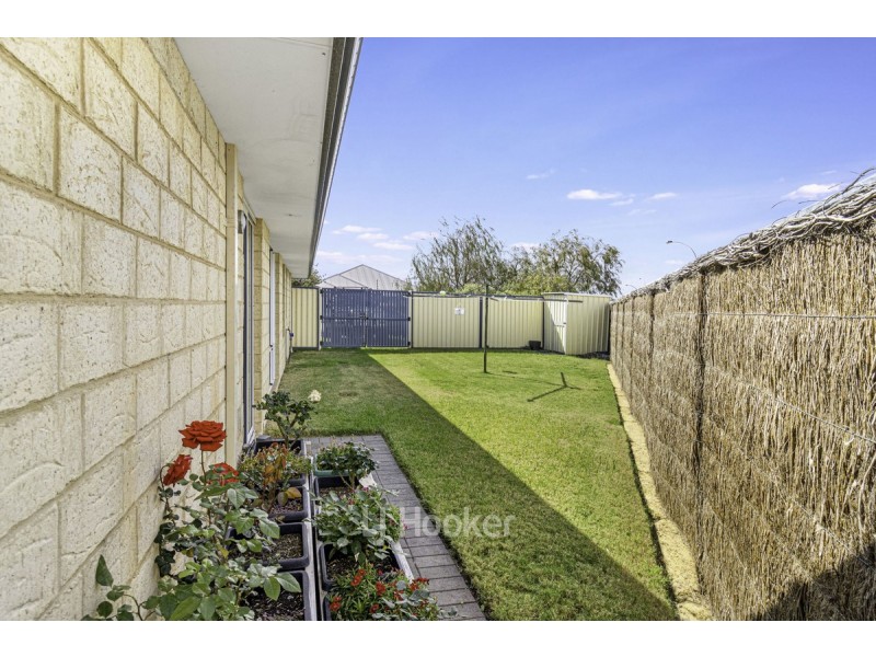 12 Dravite Way, Dalyellup WA 6230