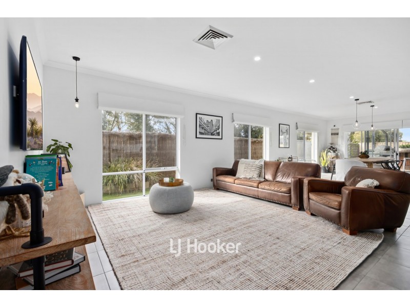 1 Rivergum Way, Glen Iris WA 6230