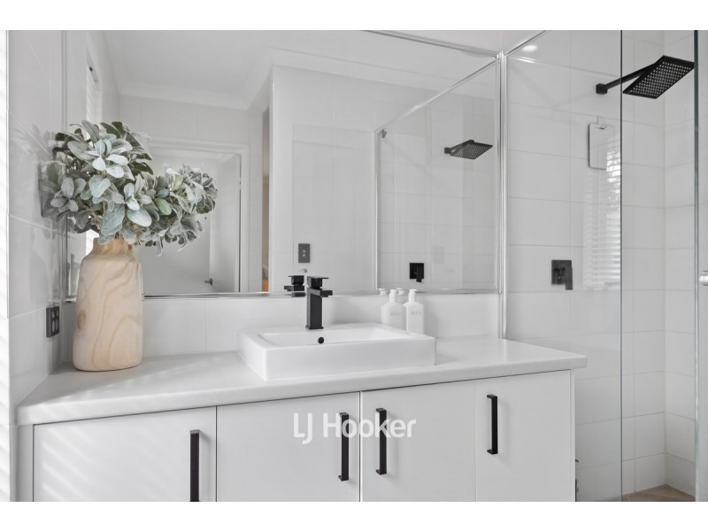 1 Rivergum Way, Glen Iris WA 6230