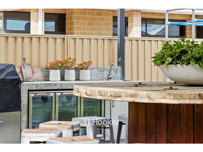 1 Rivergum Way, Glen Iris WA 6230