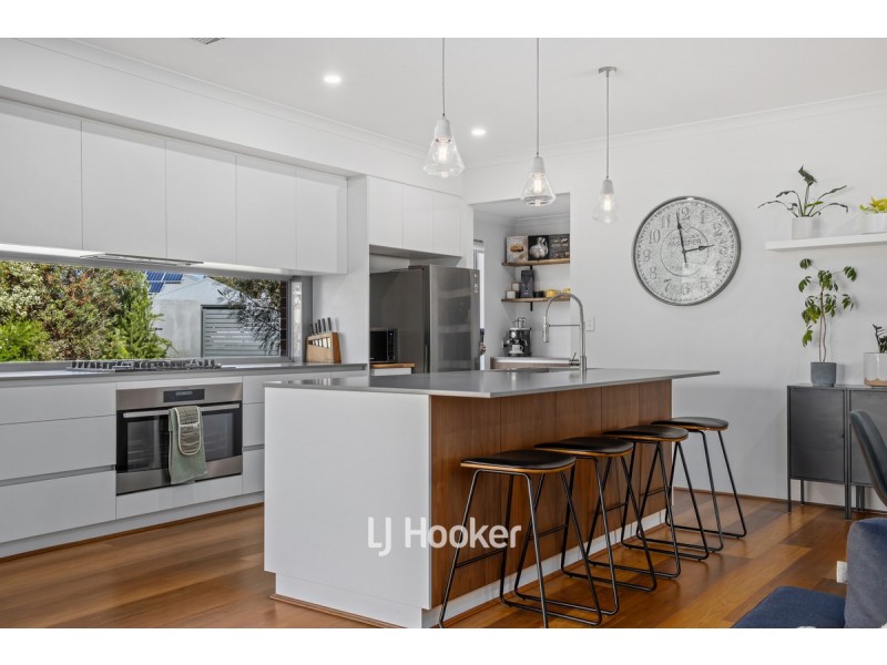 3 Glenelg Drive, Millbridge WA 6232