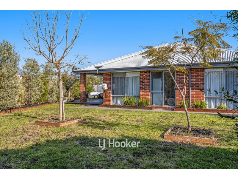 3 Glenelg Drive, Millbridge WA 6232