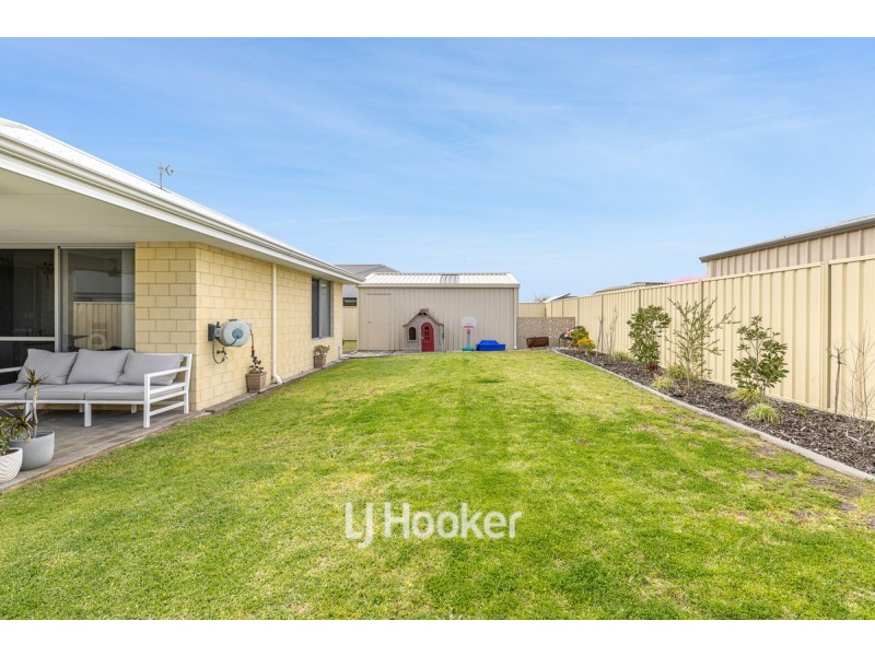33 Edenhope Road, Australind WA 6233
