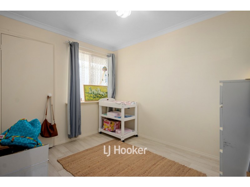 1/4 Butcherbird Place, West Busselton WA 6280