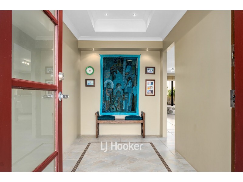 4 Topaz Way, Dalyellup WA 6230