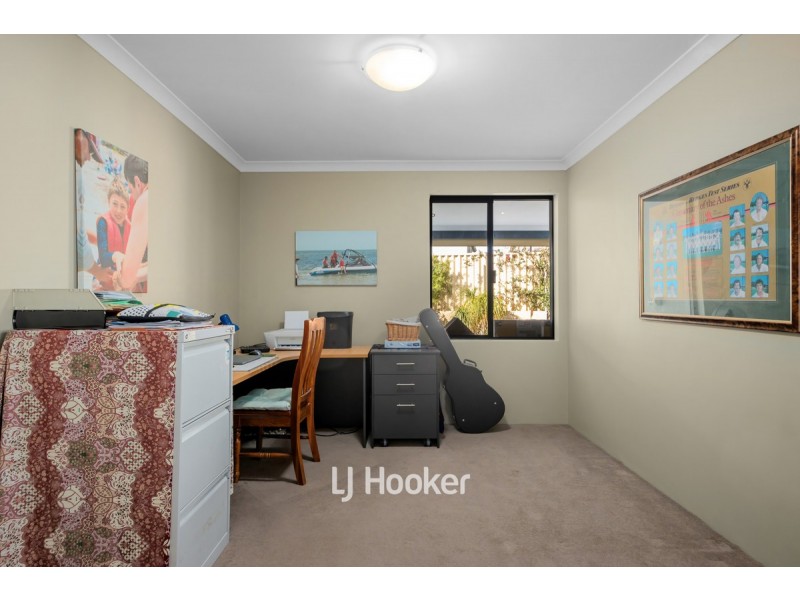 4 Topaz Way, Dalyellup WA 6230