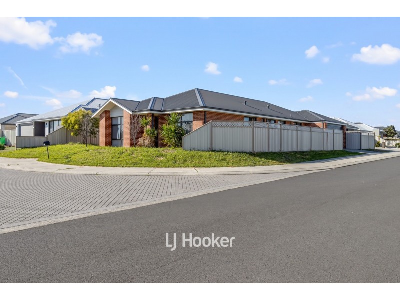 2 Pisces Way, Australind WA 6233