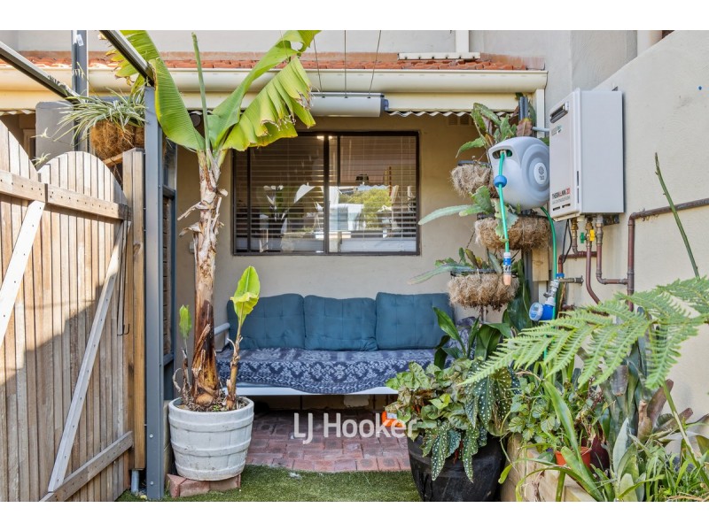 25/13 Upper Esplanade, Bunbury WA 6230