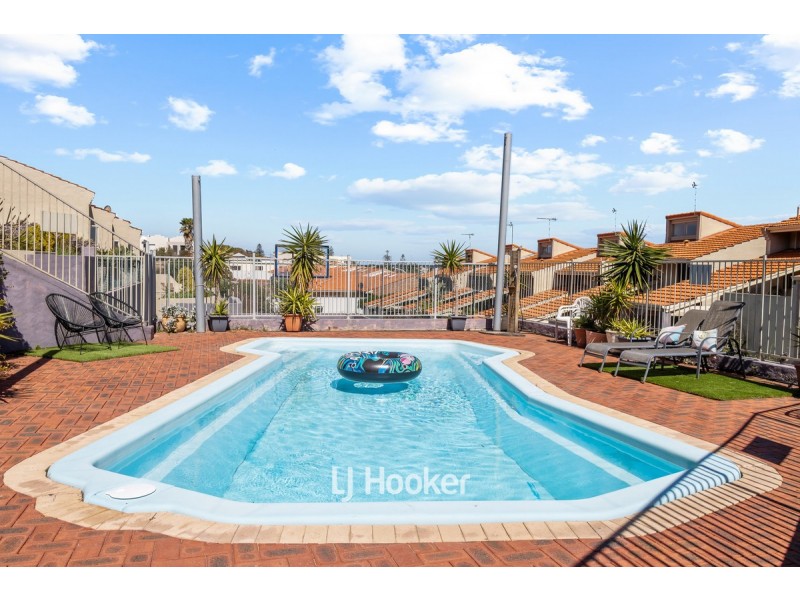 25/13 Upper Esplanade, Bunbury WA 6230