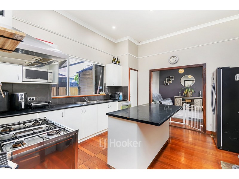 68 Deakin Street, Collie WA 6225