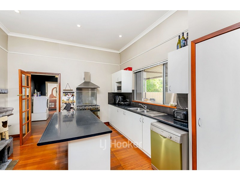 68 Deakin Street, Collie WA 6225