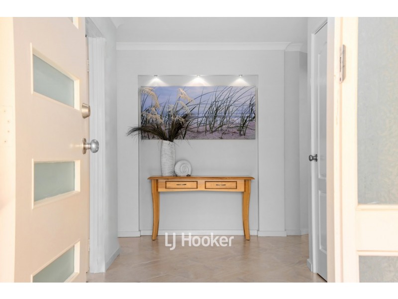 33 Naroona Drive, Dalyellup WA 6230