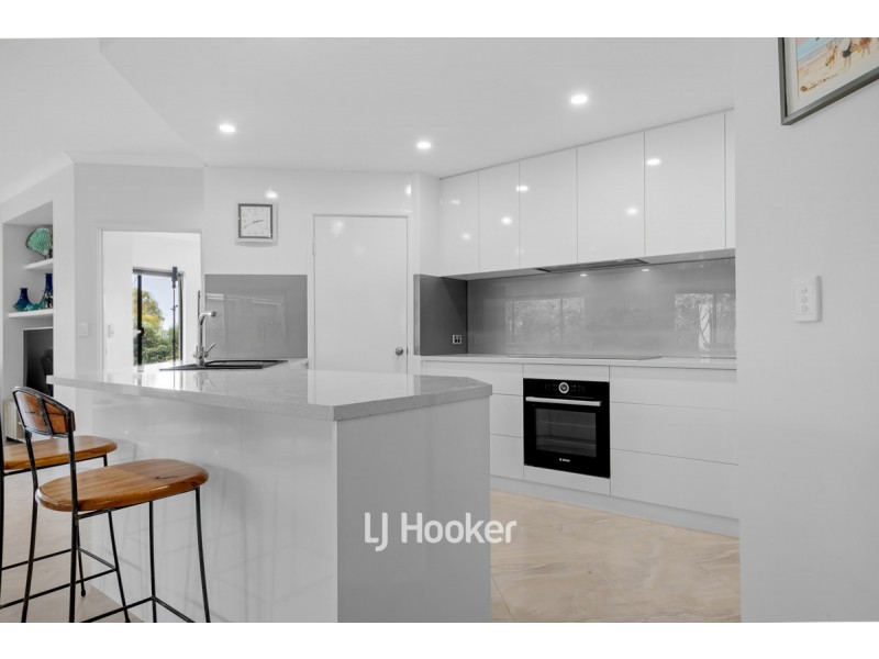 33 Naroona Drive, Dalyellup WA 6230